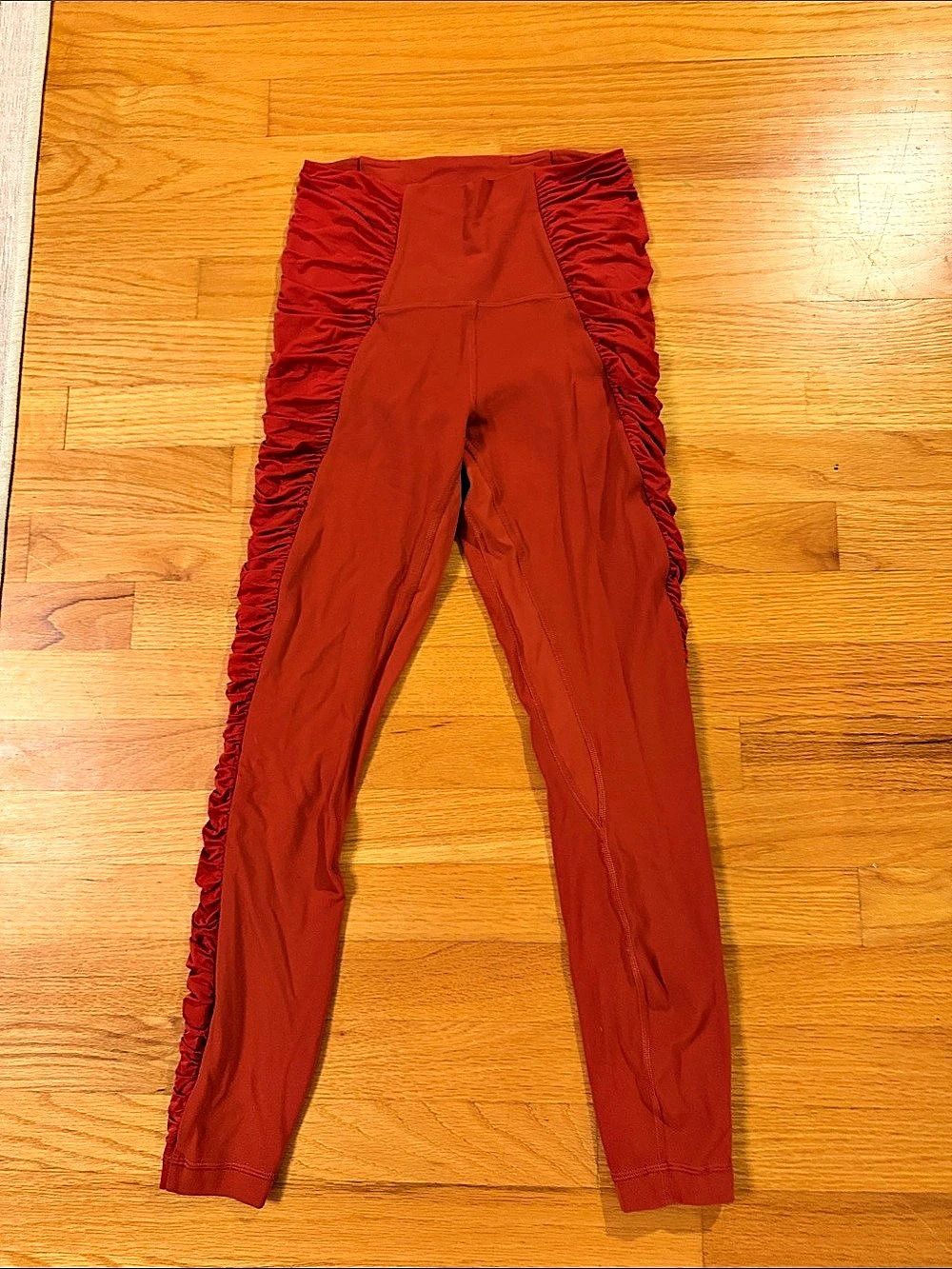 Lululemon Align High-Rise Pant 25" *Ruched Leggings in Red
